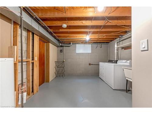 323 Hixon Road, Hamilton, ON - Indoor