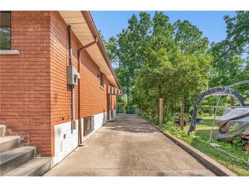 323 Hixon Road, Hamilton, ON - Outdoor With Exterior