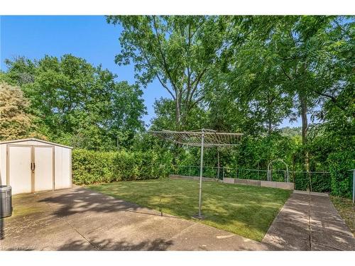 323 Hixon Road, Hamilton, ON - Outdoor