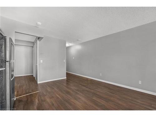 725-38 Joe Shuster Way, Toronto, ON - Indoor Photo Showing Other Room