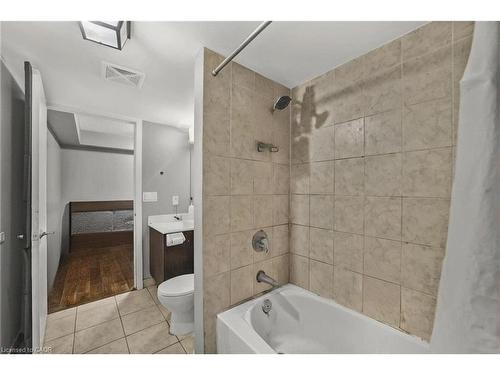 725-38 Joe Shuster Way, Toronto, ON - Indoor Photo Showing Bathroom