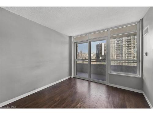 725-38 Joe Shuster Way, Toronto, ON - Indoor Photo Showing Other Room