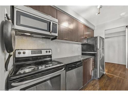 725-38 Joe Shuster Way, Toronto, ON - Indoor Photo Showing Kitchen With Stainless Steel Kitchen
