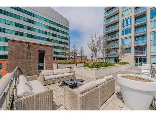 1702-85 Duke Street W, Kitchener, ON - Outdoor