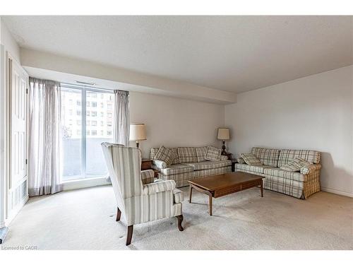 304 (3D)-67 Caroline Street S, Hamilton, ON - Indoor Photo Showing Living Room