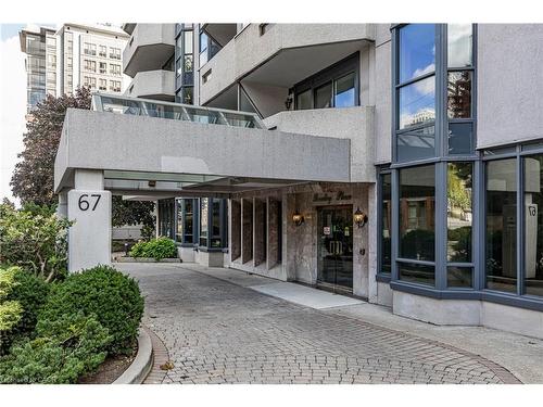 304 (3D)-67 Caroline Street S, Hamilton, ON - Outdoor