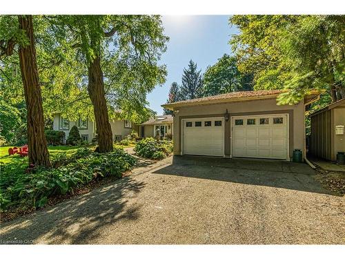 5590 Blind Line, Burlington, ON - Outdoor