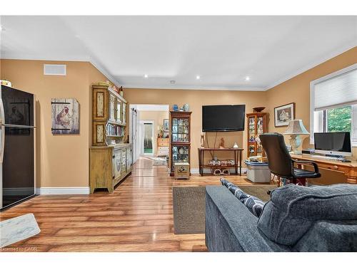 5590 Blind Line, Burlington, ON - Indoor