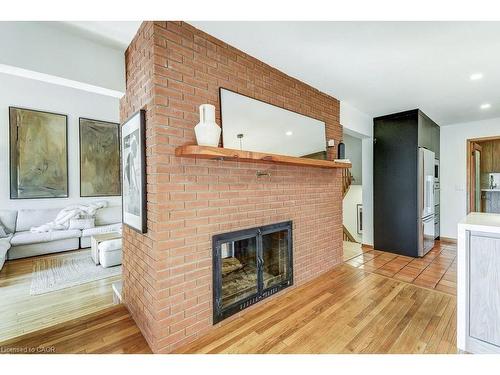 9 Foresthill Crescent, Fonthill, ON - Indoor Photo Showing Living Room With Fireplace