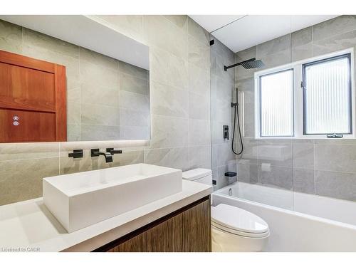 9 Foresthill Crescent, Fonthill, ON - Indoor Photo Showing Bathroom