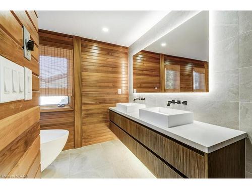 9 Foresthill Crescent, Fonthill, ON - Indoor Photo Showing Bathroom