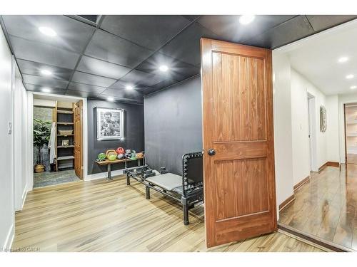 9 Foresthill Crescent, Fonthill, ON - Indoor Photo Showing Other Room