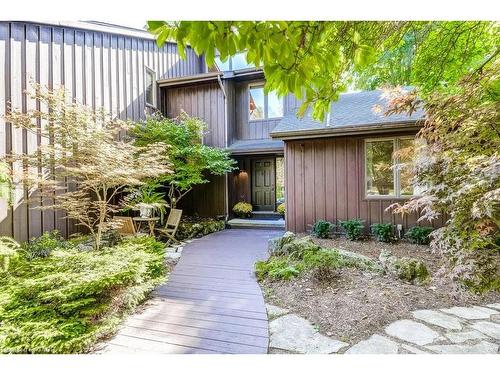 9 Foresthill Crescent, Fonthill, ON - Outdoor