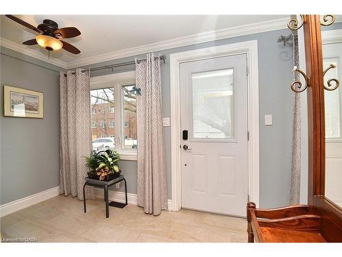 293 Fairfield Avenue, Hamilton, ON - Indoor Photo Showing Other Room