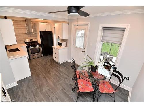 293 Fairfield Avenue, Hamilton, ON - Indoor Photo Showing Kitchen