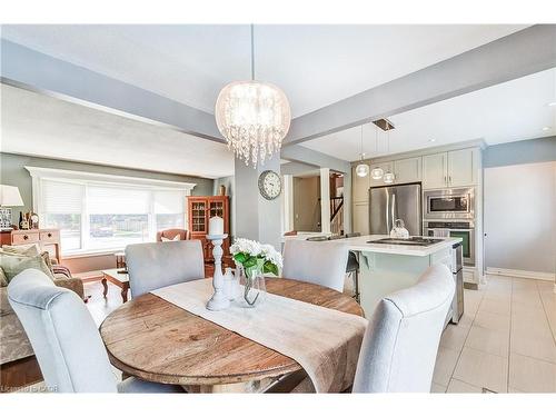 5203 Broughton Crescent, Burlington, ON - Indoor Photo Showing Dining Room