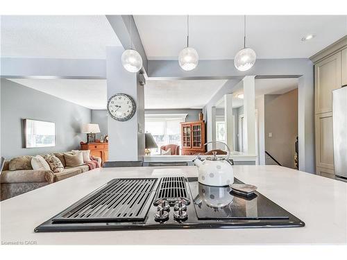 5203 Broughton Crescent, Burlington, ON - Indoor