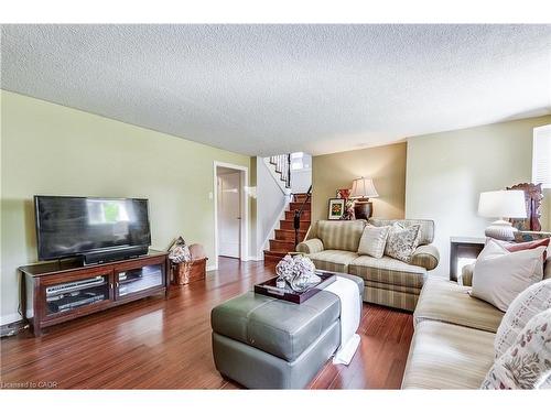 5203 Broughton Crescent, Burlington, ON - Indoor Photo Showing Living Room