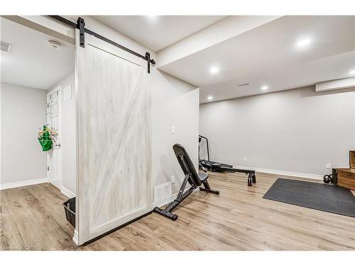 5203 Broughton Crescent, Burlington, ON - Indoor