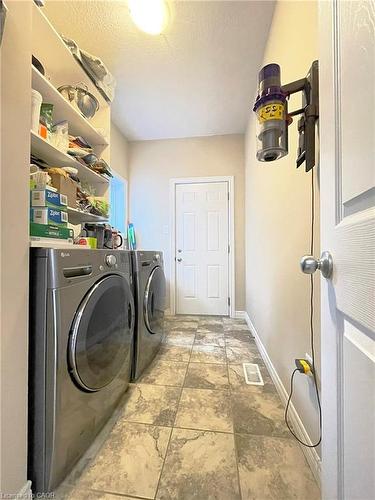 130 Coopershawk Street, Kitchener, ON - Indoor Photo Showing Laundry Room