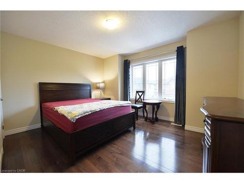 130 Coopershawk Street, Kitchener, ON - Indoor Photo Showing Bedroom