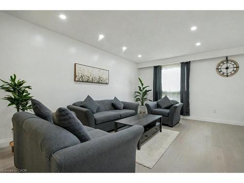 40 Tara Court, Hamilton, ON - Indoor