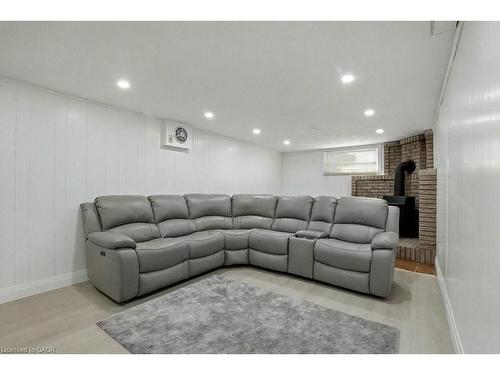 40 Tara Court, Hamilton, ON - Indoor