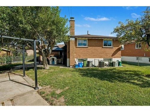 40 Tara Court, Hamilton, ON - Outdoor