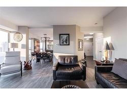 17C-67 Caroline Street S Hamilton, ON L8P 3K6