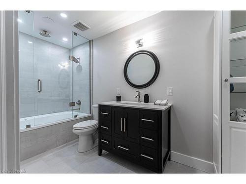 17C-67 Caroline Street S, Hamilton, ON - Indoor Photo Showing Bathroom
