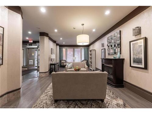 17C-67 Caroline Street S, Hamilton, ON - Indoor