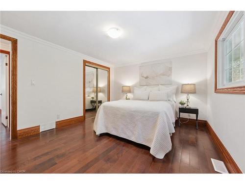 544 Glen Manor Boulevard, Waterloo, ON - Indoor Photo Showing Bedroom