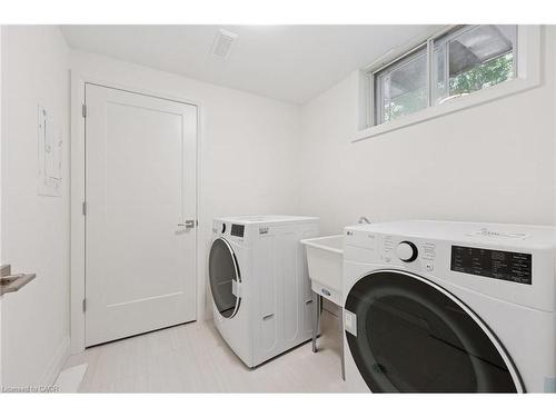 544 Glen Manor Boulevard, Waterloo, ON - Indoor Photo Showing Laundry Room