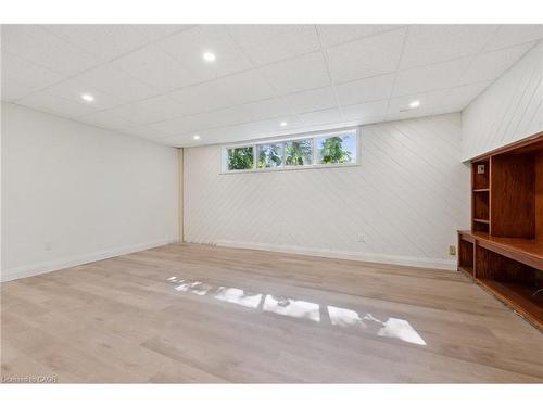 544 Glen Manor Boulevard, Waterloo, ON - Indoor