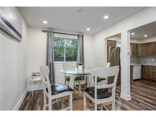 389 Dunvegan Drive, Waterloo, ON - Indoor Photo Showing Dining Room