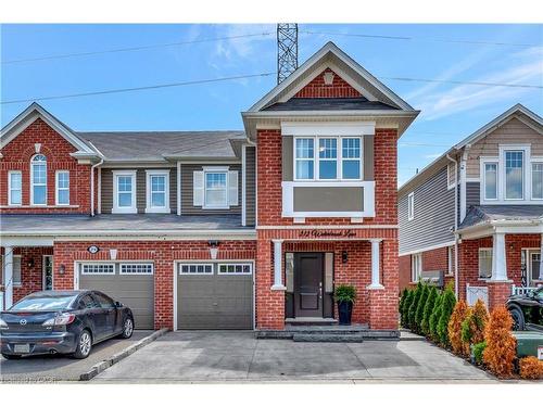 212 Waterbrook Lane  Kitchener, ON N2P 0H7