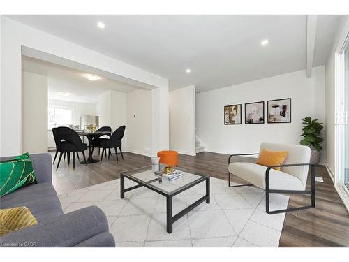 2-20 Anna Capri Drive  Hamilton, ON L8W 1M6