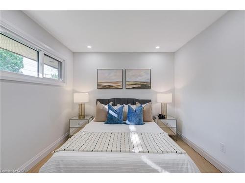 13 Skyland Drive, Hamilton, ON - Indoor Photo Showing Bedroom