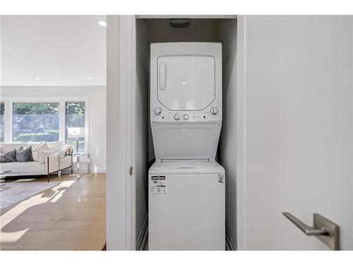 13 Skyland Drive, Hamilton, ON - Indoor Photo Showing Laundry Room