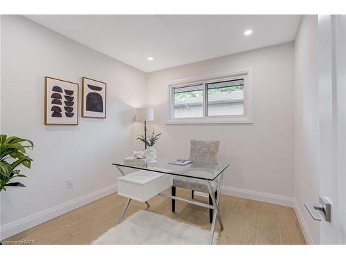 13 Skyland Drive, Hamilton, ON - Indoor Photo Showing Other Room