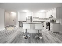 8-6287 O'neil Street  Niagara Falls, ON L2J 1M6