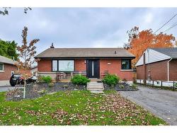 LOWER-47 Castlefield Drive  Hamilton, ON L8T 3R1