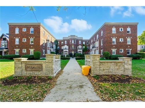 3-54 Dufferin Avenue  Brantford, ON N3T 4P5