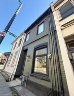 277 Main Street W Hamilton, ON L8P 1J7