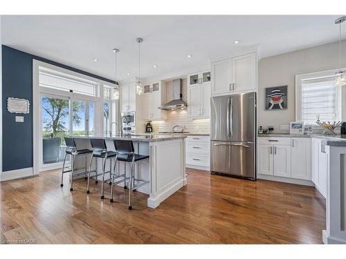 1081 Beach Boulevard, Hamilton, ON - Indoor Photo Showing Kitchen With Stainless Steel Kitchen With Upgraded Kitchen