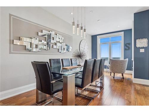 1081 Beach Boulevard, Hamilton, ON - Indoor Photo Showing Dining Room