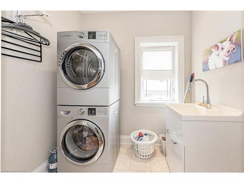 1081 Beach Boulevard, Hamilton, ON - Indoor Photo Showing Laundry Room