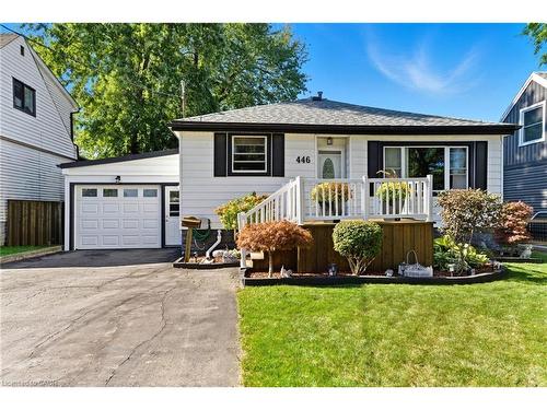 446 East 42nd Street  Hamilton, ON L8T 3B3