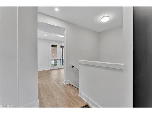 53-99 Roger Street, Waterloo, ON - Indoor Photo Showing Other Room