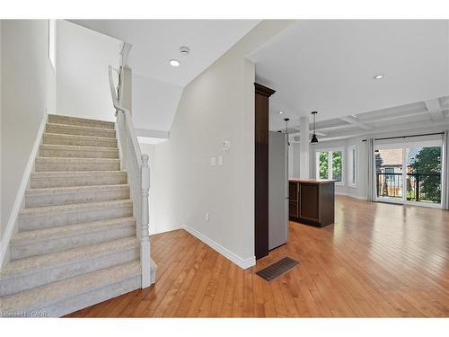 88 Wood Street E, Hamilton, ON - Indoor Photo Showing Other Room